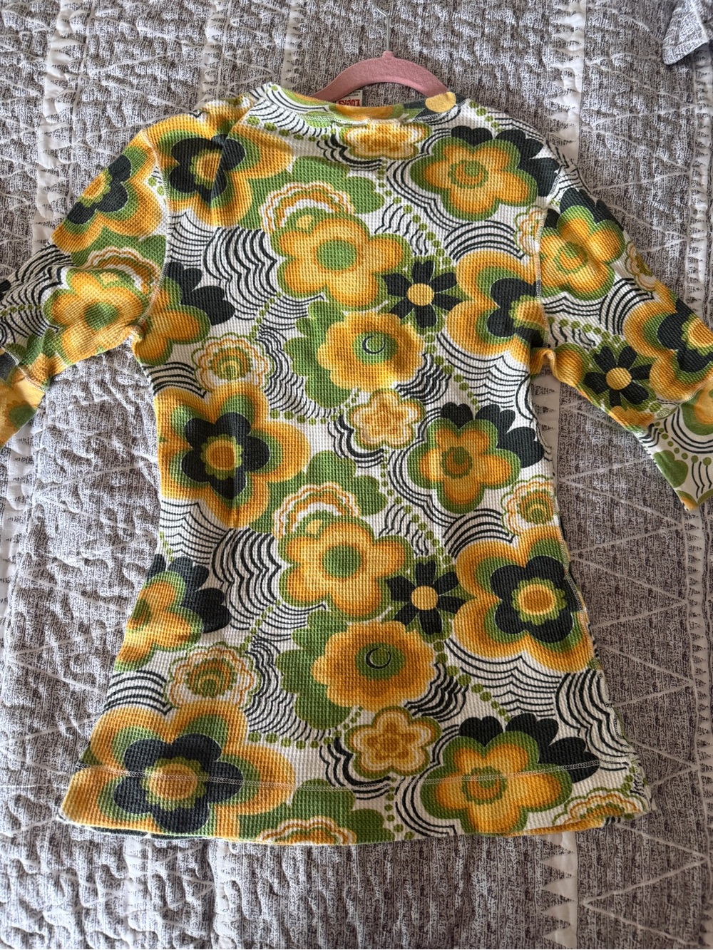 Lucky Brand Floral Henley Top in Yellow Green Black Vintage Y2K - Picture 2 of 3